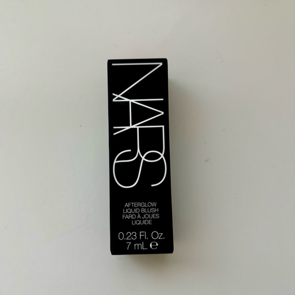 NARS - After Glow Liquid Blush - Picture 4 of 11